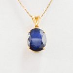 Blue sapphire pendant