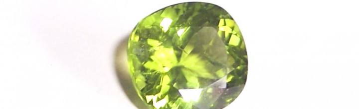 August – the month of the Peridot birthstone